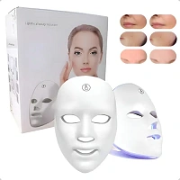 Mască facială LED cu 7 culori de terapie luminoasă, ideală pentru reducerea ridurilor, combaterea acneei și revitalizarea pielii direct la tine acasă.